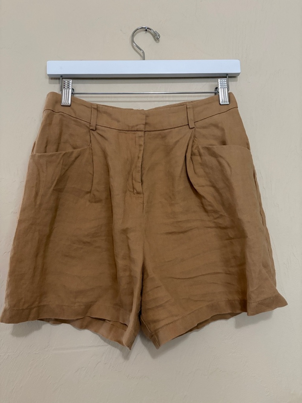 Benetton High-Waist Linen Shorts. Worn Once. Excellent Condition!